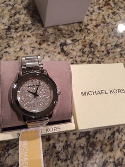 MICHAEL KORS WATCH NEW WITH TAGS