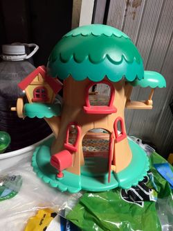 Pokemon Petite Pals Party Garden Treehouse Escape in Forest House Only