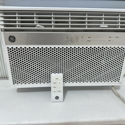 GE Air Conditioners - * USED ONE SUMMER ONLY* Remotes included and app compatible 