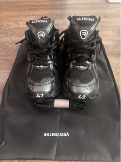 Black balenciaga runners
