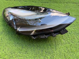 Tesla Model 3 Model Y Right Passenger Side Headlight Luz Derecha Pasajera 2018 2019 2020 2021 2022 2023 2024 2025