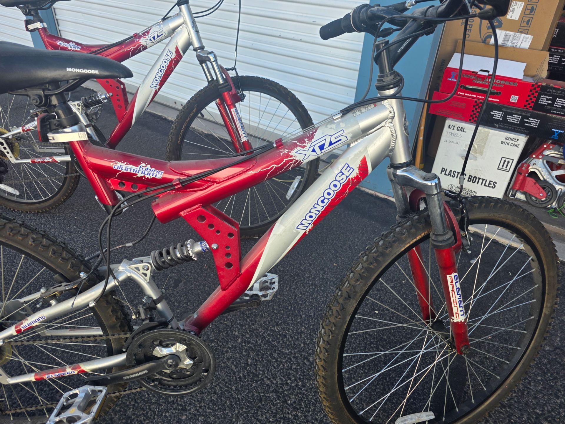 Mongoose 21 speed Mountain bike