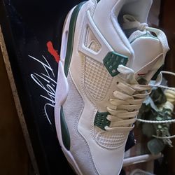 Air Jordan 4 Retro