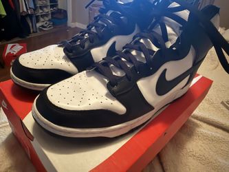 Nike dunks pandas Sz 12