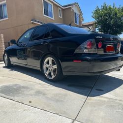 2002 Lexus IS 300