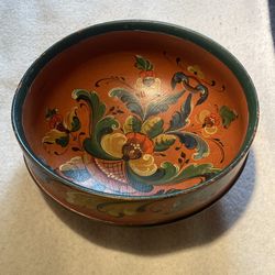 Antique Norwegian rosemaling wood ale bowl