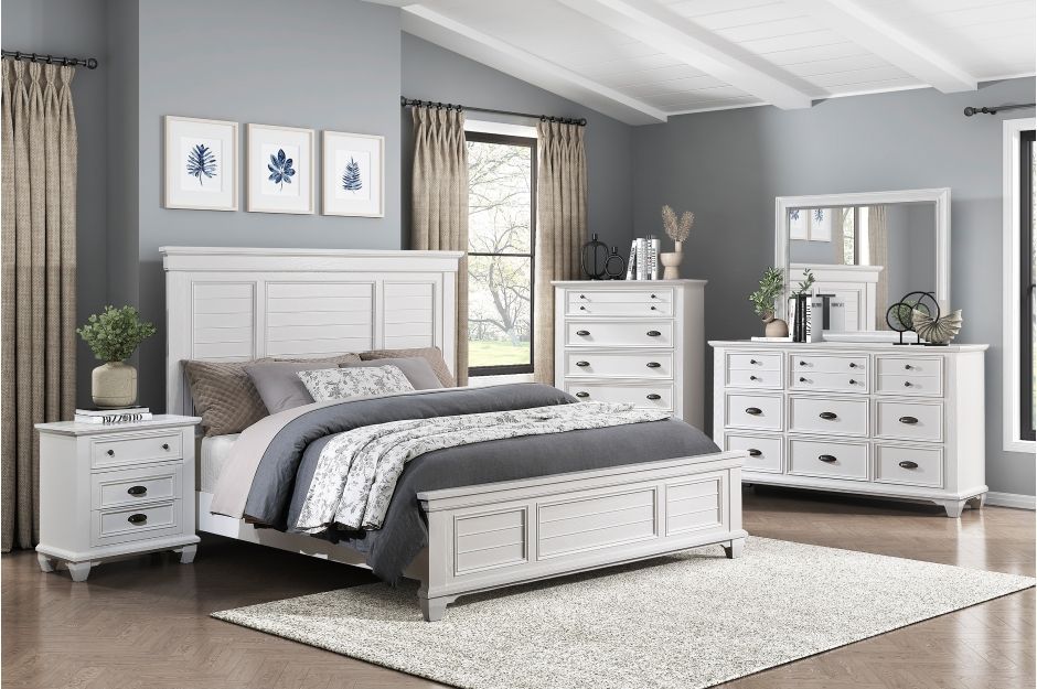 4pc Set (Queen Bed, Dresser, Mirror and one night Stand)