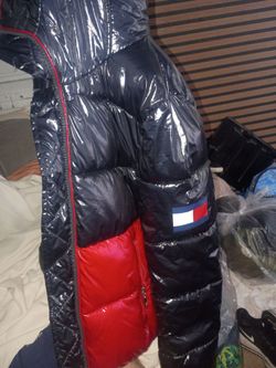Tommy Hilfiger High-Gloss Puffer Jacket (Women’s Small)