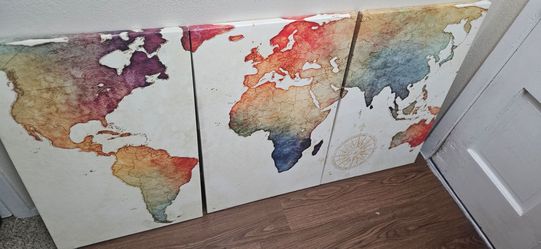 Crystal Art 3-Piece World Map Wrapped Canvas Wall Art Decor Set.
