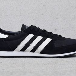 Adidas Adistar Racer Black White Suede Mens shoes Size 8.5