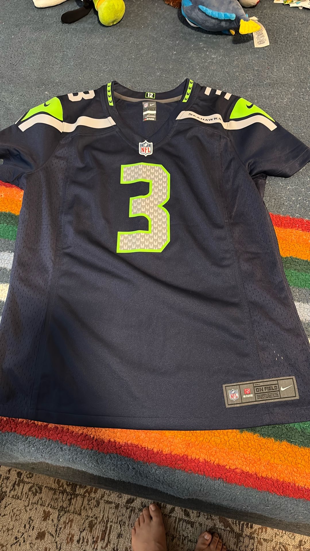 Seahawks Women’s jersey Size L