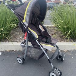 Stroller 