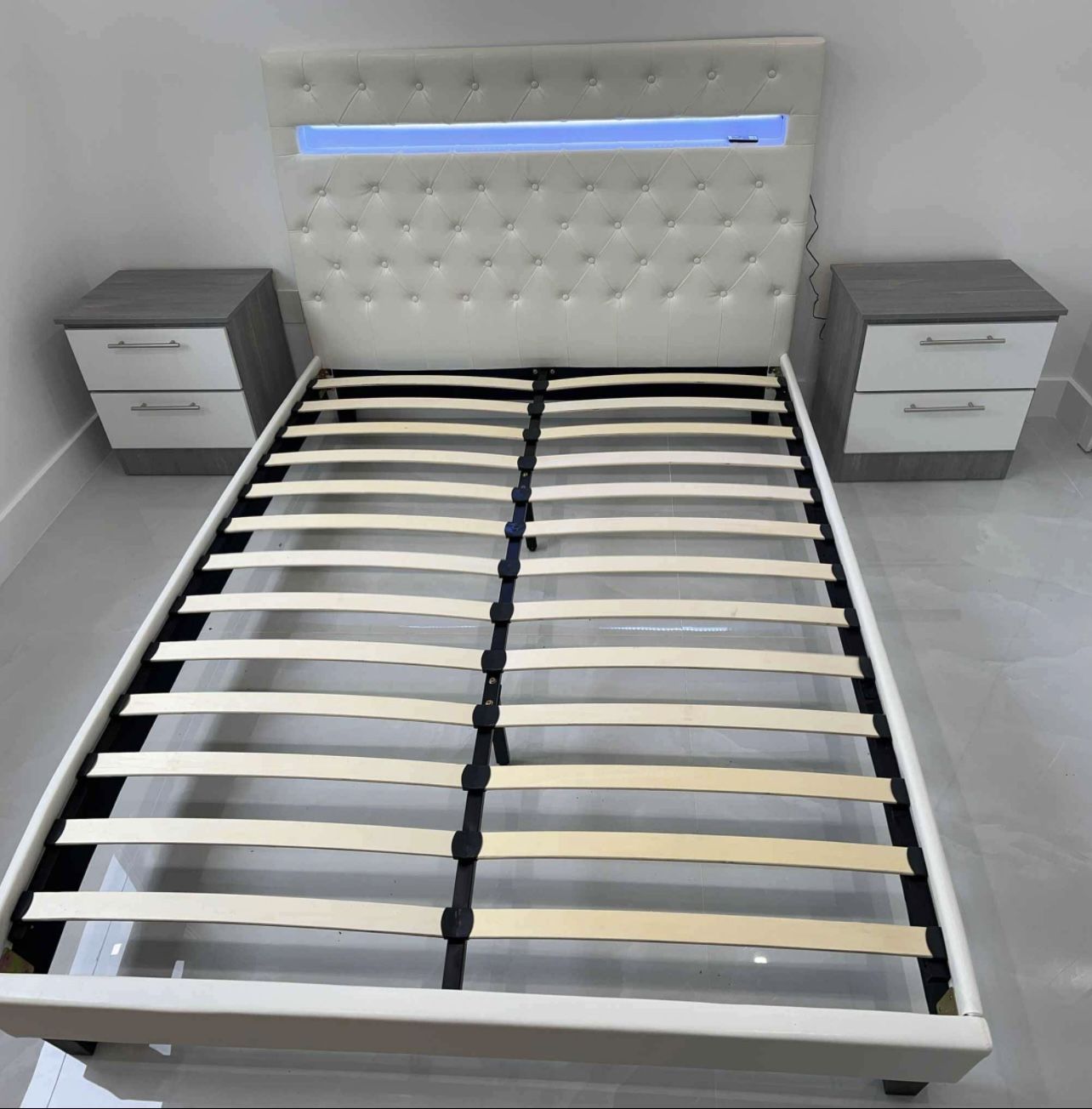 Bedroom Set - Juego De Cuarto