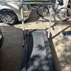 Treadmill 