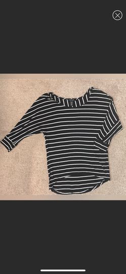 Women’s WHBM Black & White Stripe 3Q Sleeve Wide Neck Relaxed Top High-Low Shirt