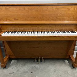 SPRING CLEARANCE PIANO SALE! FREE DELIVERY & TUNING! + WARRANTY!!
