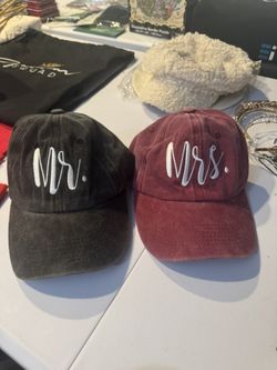 Mr & Mrs Hat