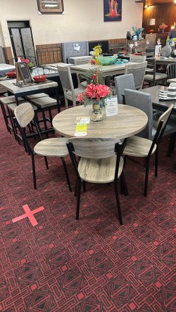 5pc Round Dinette Set