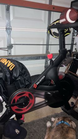 Peloton  $300