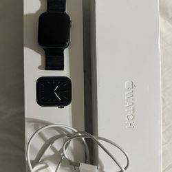 Apple Watch Series 5       44mm  