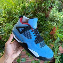 Jordan 4 Travis Scott 