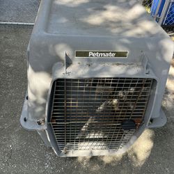 Large Pet/Dog Crate 