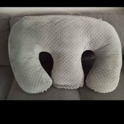 Twin Z Pillow and Travel Bag