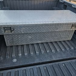 Truck Bed Toolbox 