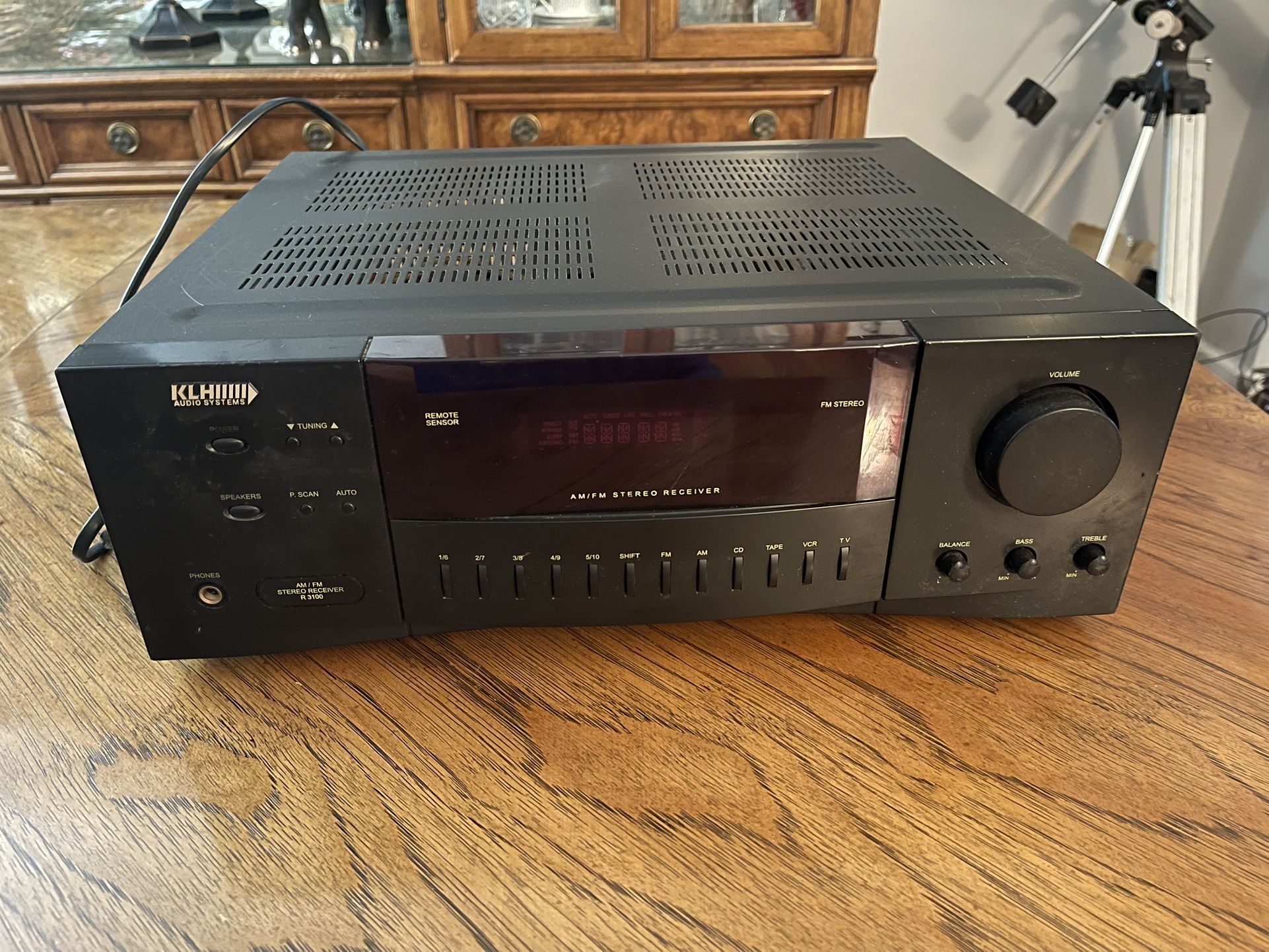 KLHIIIII Audio Systems R3100 AM/FM Stereo Receiver