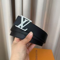 Men's black classic smooth buckle leather belt
