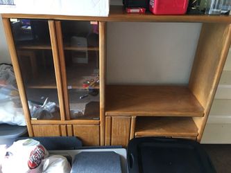 Entertainment center