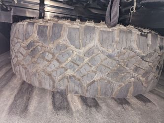 2024 F-250 Tremor Stock 18" Wheels, Tires & Spare - 16k MilesFull description for you: Factory Tremor wheels and tires pulled off a 2024 F-250 Platinu