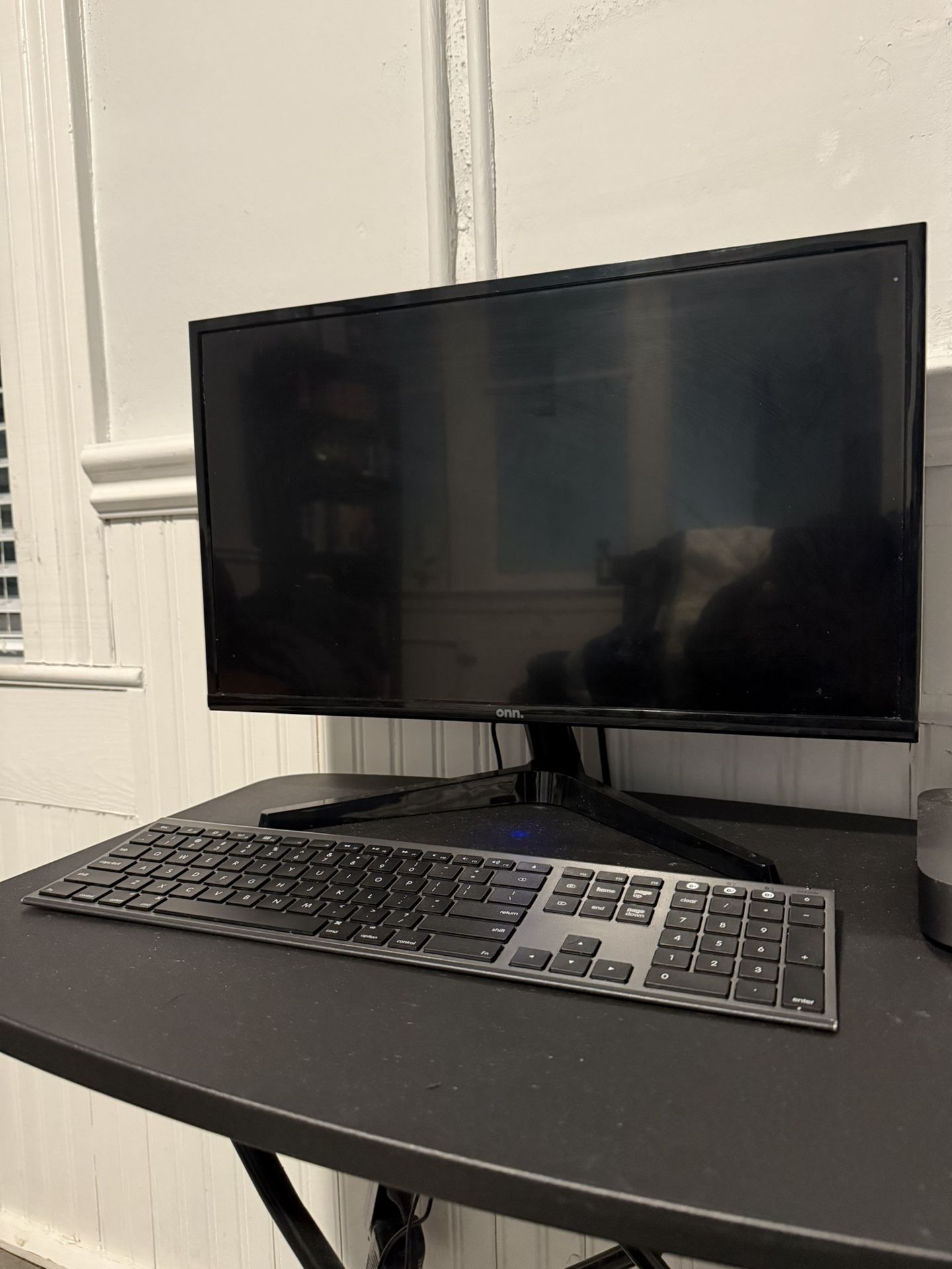 2018 Mac Mini i3 8GB 256GB Works Perfect