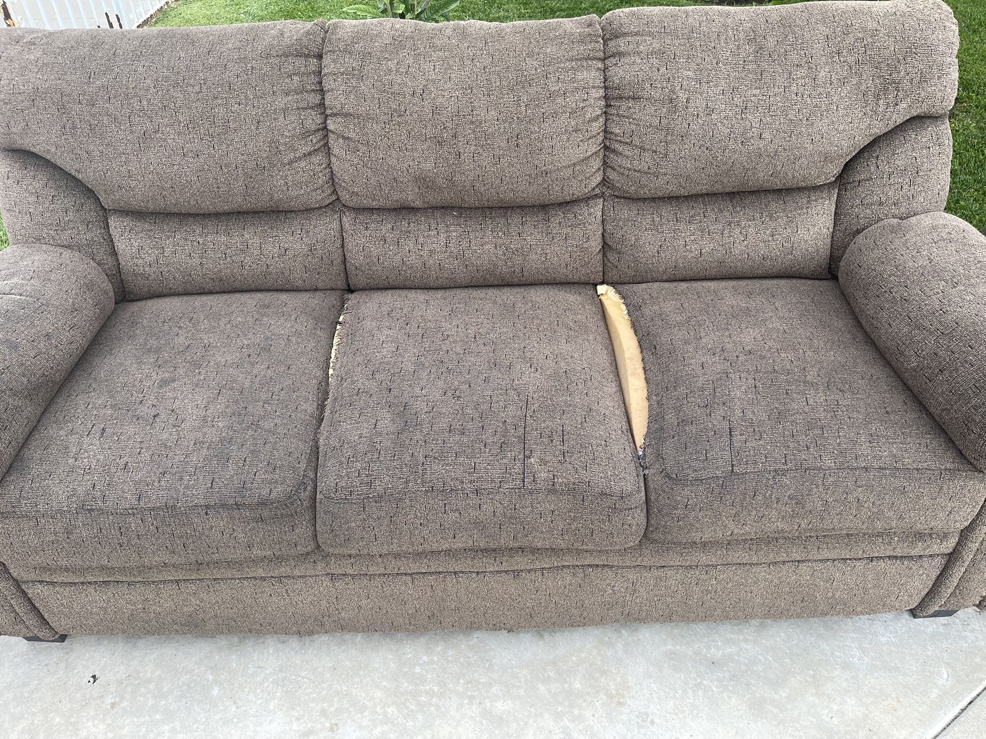 Free Couches for Sale in Anaheim, CA OfferUp