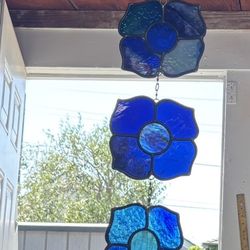 36 Inch Long 5 Flower Stained Glass