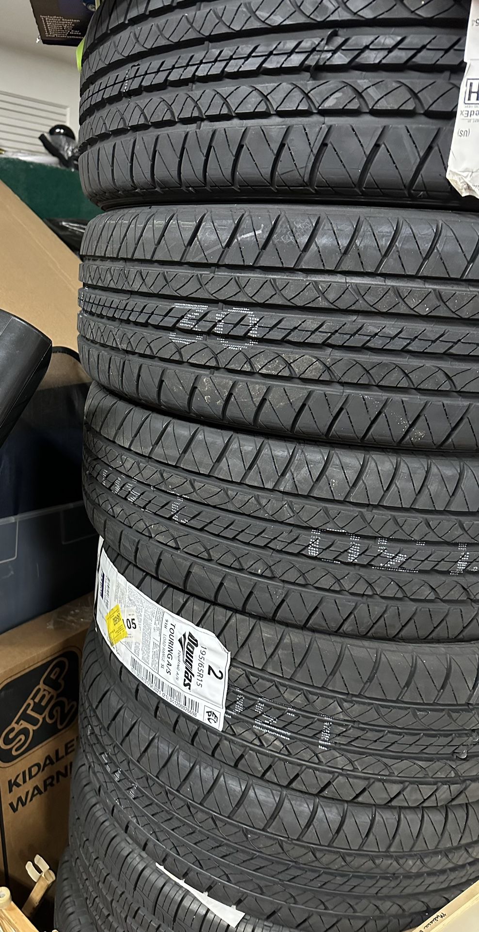 A Set of (4) Tires 195/65/15 Douglas Touring A/S NEW for Sale in San