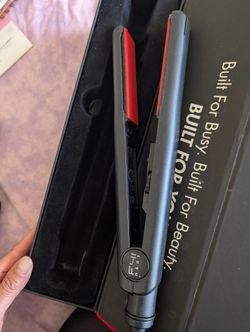 FHI Flat Iron With Box Like New