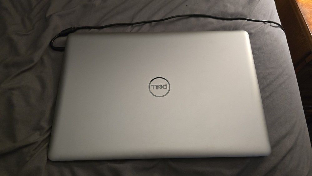 Dell Inspiron 17 Laptop