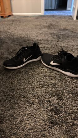 Nike Black Low-Top Running Sneakers