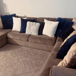 Sectional Soft/couch
