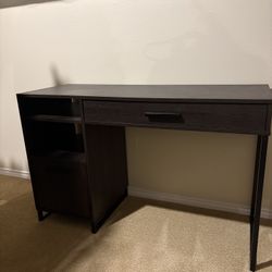 $15 Wood and Metal Desk