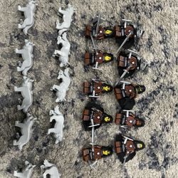 Lego Wolfpack Beast master 
