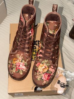 Dr. Martens Air Wair shoreditch taupe beige Victorian Flowers