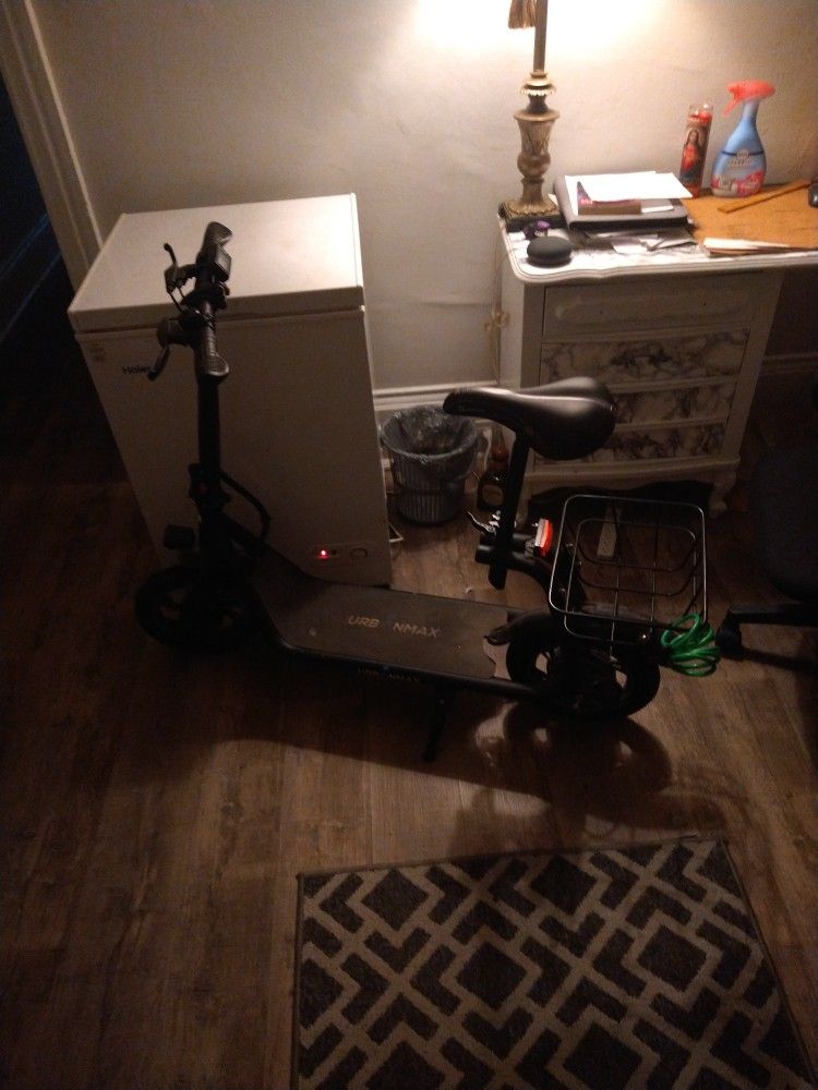 Urban Max Electric Scooter