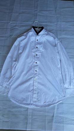 STUBBS - WHITE AND BLACK TUX SHIRT