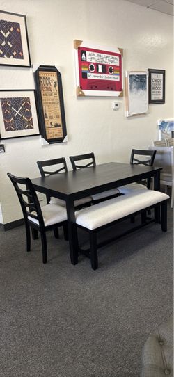 Dining set