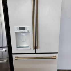 Cafe 27.8 cu. ft. Smart French Door Refrigerator with Hot Water Dispenser in Matte White, Fingerprint Resistant ENERGY STAR