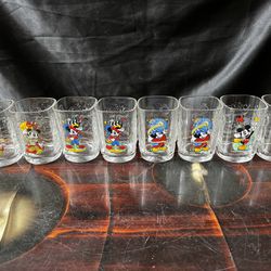 Vintage Disney World McDonalds Mickey Mouse Glasses 2000 Set Of 8, 4 matching pairs