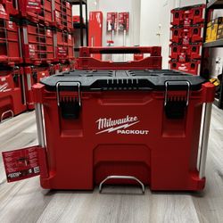 Milwaukee Packout Rolling Box , Tool Box With Wheels , Brand New 