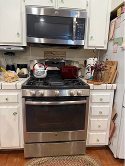 GE stove, microwave, and dishwasher